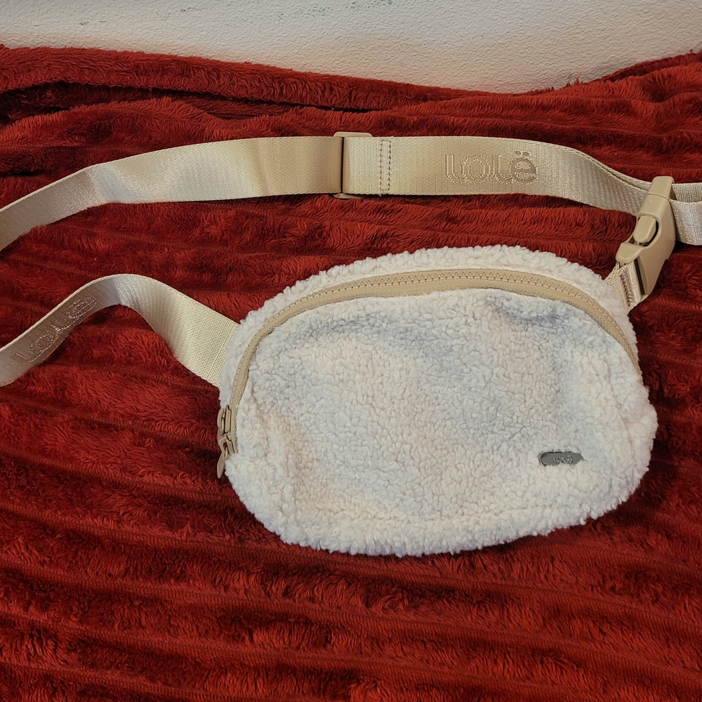 Lole Cream Belt Bag